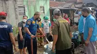 Tak hanya di Jalan Cendana, hampir sebagian wilayah di Kota Bogor mengalami krisis air akibat dampak pecahnya pipa transmisi air baku di jalur Intake Ciherang Pondok–Instalasi Pengolahan Air (IPA) Dekeng).  (Foto:Liputan6/Achmad Sudarno)
