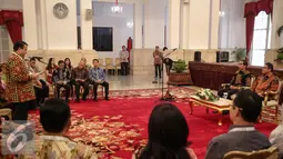 Ketua Umum Perhumas, Agung Laksmana saat memberikan pidato dihadapan Presiden Joko Widodo pada Pembukaan Konvensi Nasional Humas (KNH) 2015 di Istana Negara, Jakarta, Rabu (18/11/2015). (Liputan6.com/Faizal Fanani)