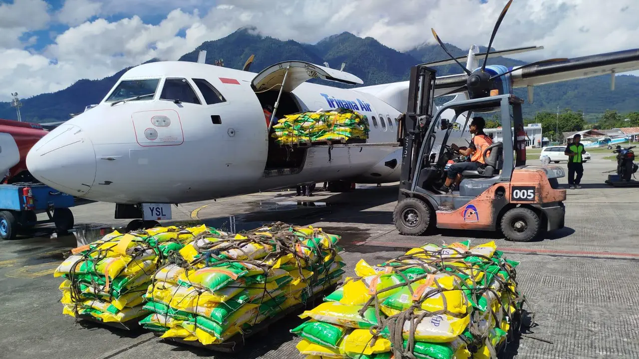 Satgas Pengendalian Harga Beras menyiapkan 32 gudang filial atau penyimpanan beras jelang Nataru di Papua.
