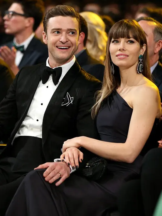 “Terima kasih sudah memberikan hadiah terbaik dan terus menunjukan kepada mereka makna untuk menjadi sosok yang baik di dunia. Kamu menyadarkanku apa yang telah ibuku lakukan selama ini kepadaku,” lanjut Justin menuliskan. (AFP/Bintang.com)