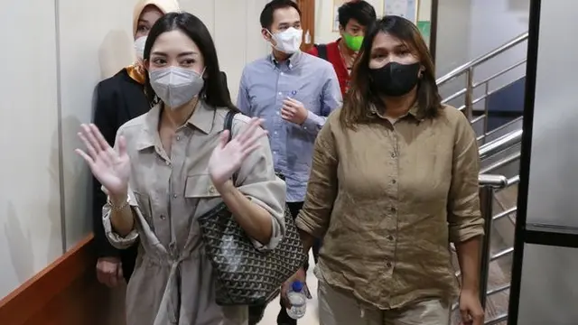 7 Momen Kebersamaan Ririn Dwi Ariyanti dan Aldi Bragi Jalani Sidang Perceraian