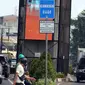 Suasana lalu lintas saat pemberlakuan ganjil genap di kawasan Fatmawati, Jakarta, Senin (25/10/2021). Pemberlakuan ganjil genap di DKI Jakarta diperluas menjadi 13 titik. (Liputan6.com/Herman Zakharia)