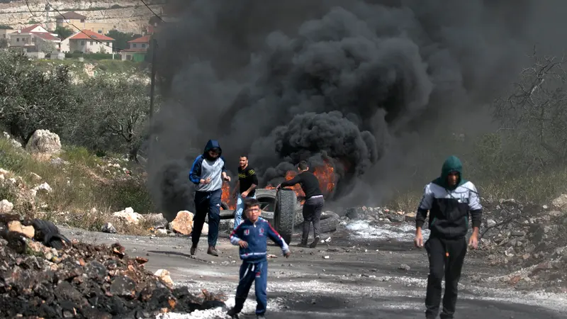 Tolak Yerusalem Sebagai Ibu Kota, Bentrokan Palestina-Israel Semakin Memanas