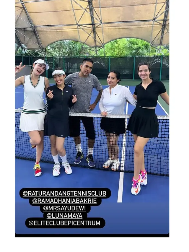 6 Potret Nagita Slavina dengan Geng Tenis RCTC, Kompak Banget