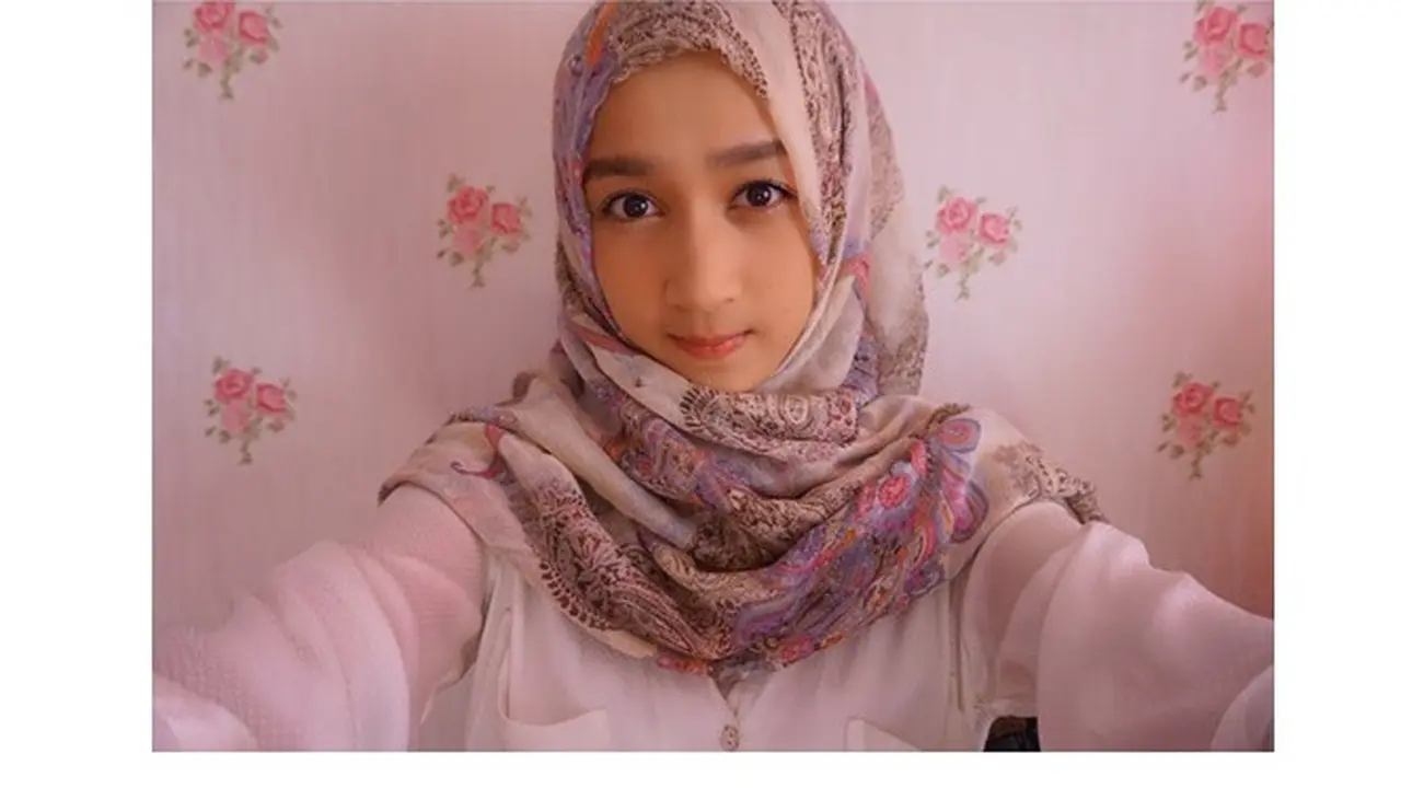 5 Gaya Hijab Personel JKT48, Lain Dari Biasanya