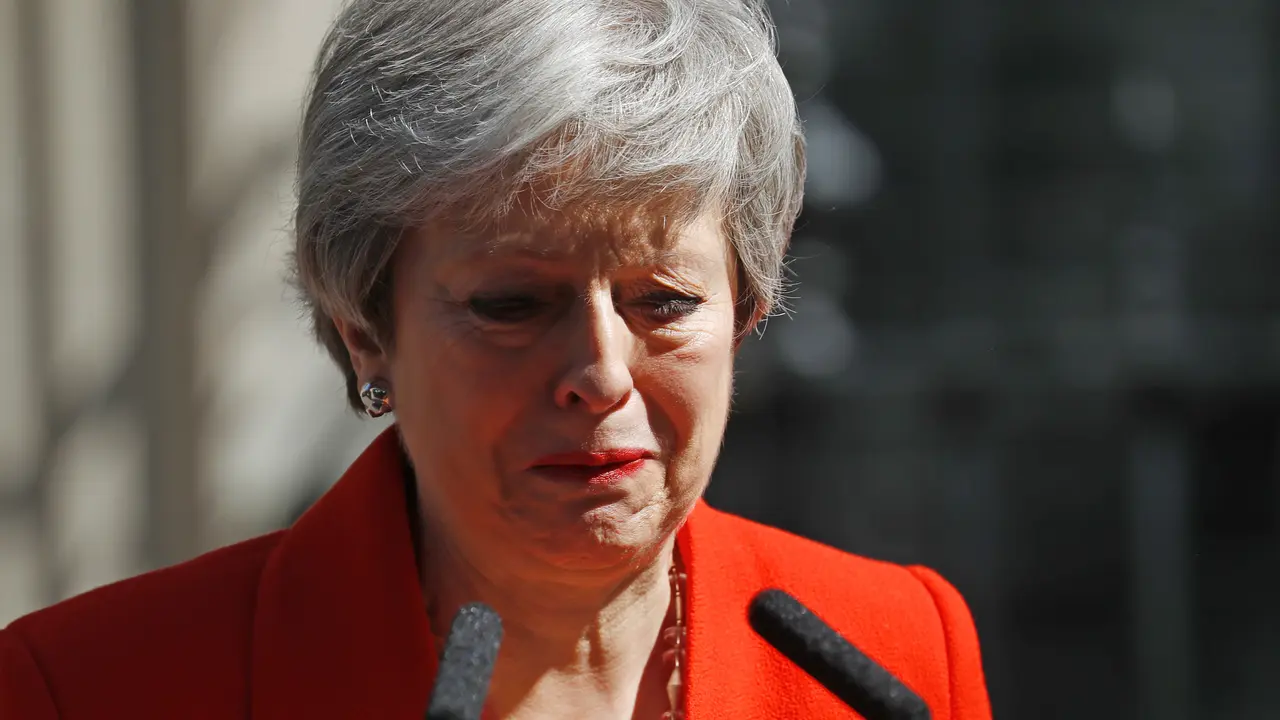 Perdana Menteri Inggris Theresa May Menangis Saat Umumkan Mundur