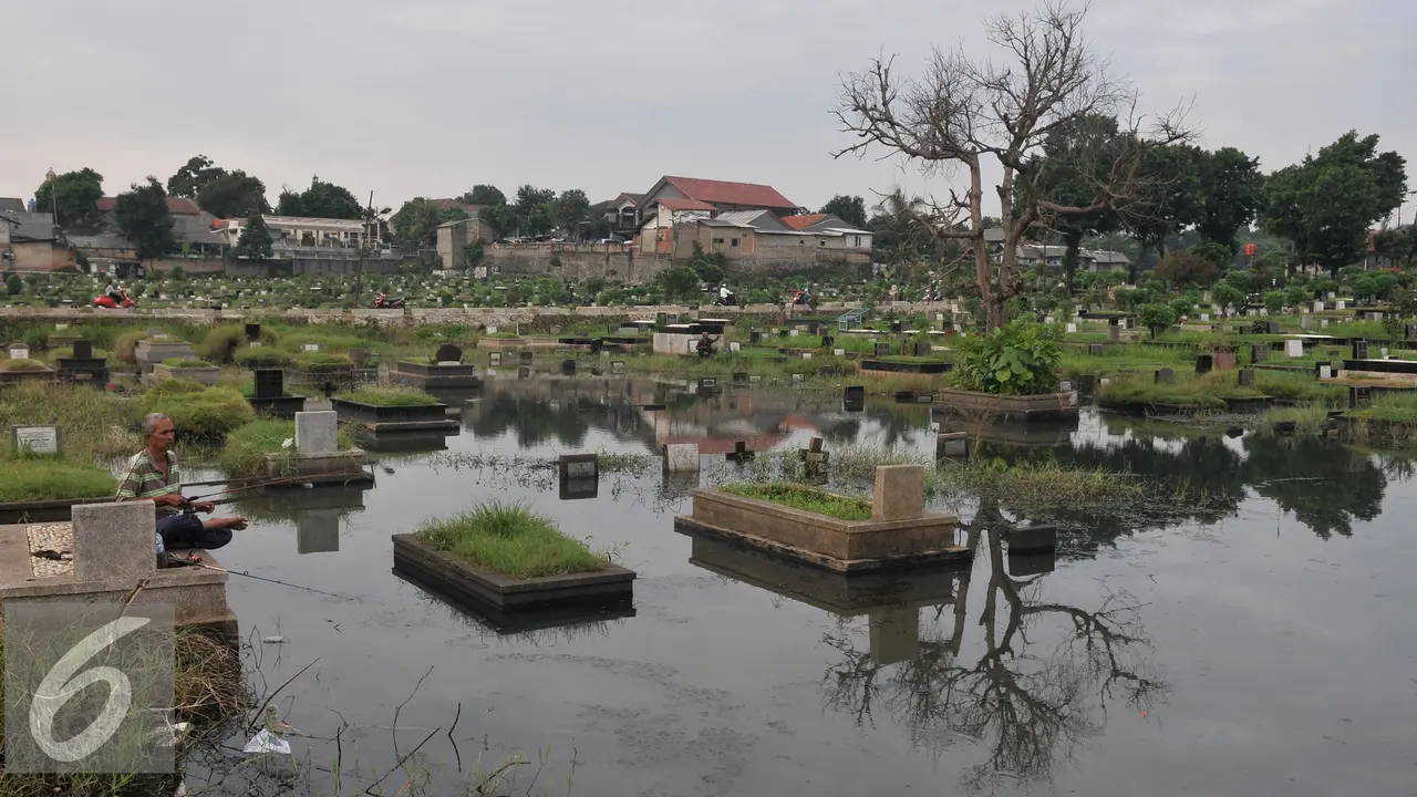 20160826-Mancing-di-Kuburan-Jakarta-JT