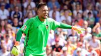 Kiper Valencia asal Brasil, Diego Alves. (AFP/Jose Jordan)