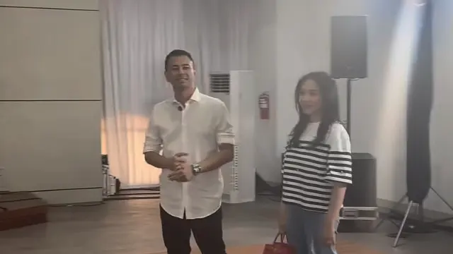 Nagita Slavina Merayakan 10 Tahun Pernikahan dengan Raffi Ahmad. [@raffinagita1717]