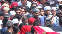 Muzakir Manaf - Teuku Ahmad Khalid mendaftar jadi cagub dan cawagub Aceh. (Liputan6.com/Windy Phagta)