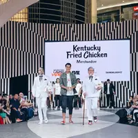 Intip koleksi apparel KFC Indonesia di Jakarta Fashion Week 2020 (Foto: instagram/gadiiing)