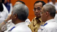 Menteri Perhubungan Budi Karya Sumadi saat menghadiri acara Deklarasi Anti Pungli serta membuka FGD anti Pungli, di Kementerian Perhubungan, Jakarta, Kamis (22/12). (Liputan6.com/JohanTallo)