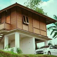 Rumah Budget Rp150 Juta 2 Lantai di Desa (Credit: Arion Reyvonputra/Unsplah