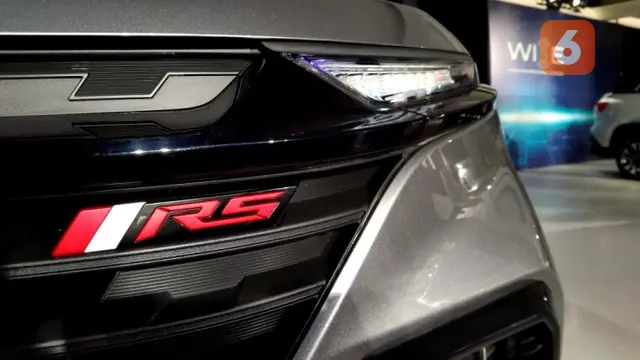 Wuling Almaz