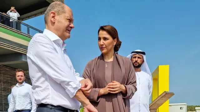 Olaf Scholz di UEA.
