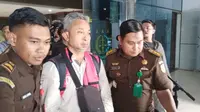 Kejati Sulsel menetapkan mantan Kepala Cabang PT Surveyor Indonesia di Makassar sebagai tersangka dugaan korupsi Rp20 miliar