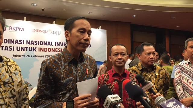 Soal Salah Ketik Ruu Cipta Kerja Ini Kata Jokowi News Liputan6 Com