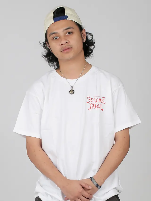Bastian Steel