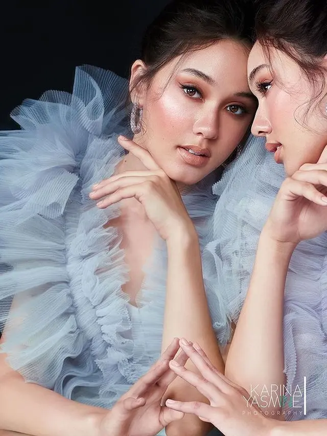 6 Pemotretan Terbaru Yasmin Napper Ini Curi Perhatian