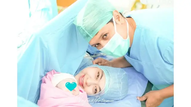 6 Potret Shindy Putri Melahirkan Anak Kedua, Ria Ricis Sambut Keponakan Baru