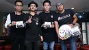 Lounching album ke-6 Seventeen bertajuk Pantang Mundur di kawasan Tugu Tani, Jakarta Pusat, Kamis (31/3/2016). (Nurwahyunan/Bintang.com)