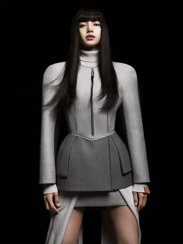Sah! Lisa BLACKPINK Resmi Jadi Brand Ambassador Terbaru Louis Vuitton, Tampil Atraktif dan Futuristik