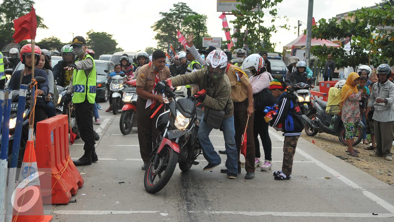 20160703-Kecelakaan Motor Terjadi di Jalan Lamaran Karawang