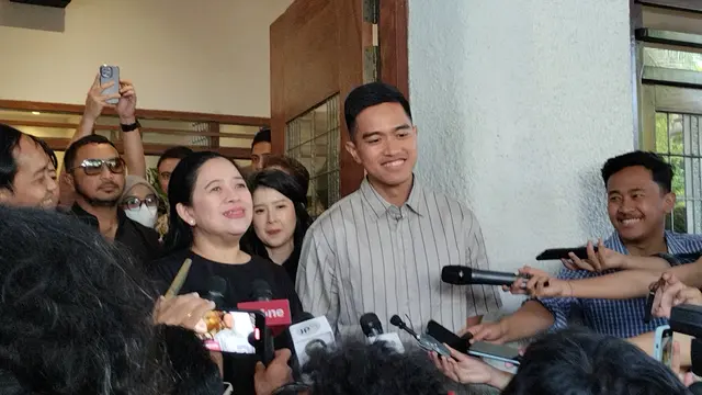 Ketua DPP PDI Perjuangan (PDIP) Puan Maharani rampung mengelar pertemuan secara tertutup bersama Ketua Partai Solidaritas Indonesia (PSI), Kaesang Pangarep (Liputan6.com/Winda Nelfira)