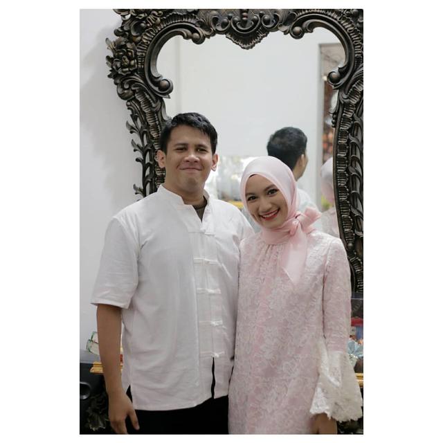 6 Potret Jourast Jordy 'Lorong Waktu' Bareng Sang Istri, Sudah 5 Tahun Menikah