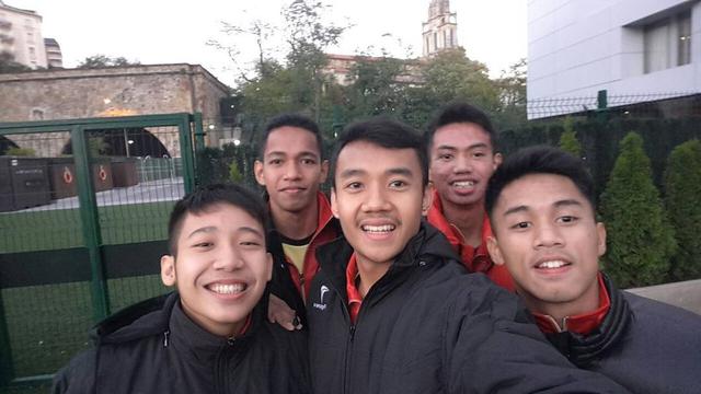 6 Potret Bagas Maulana di Luar Lapangan, Juara All England 2022