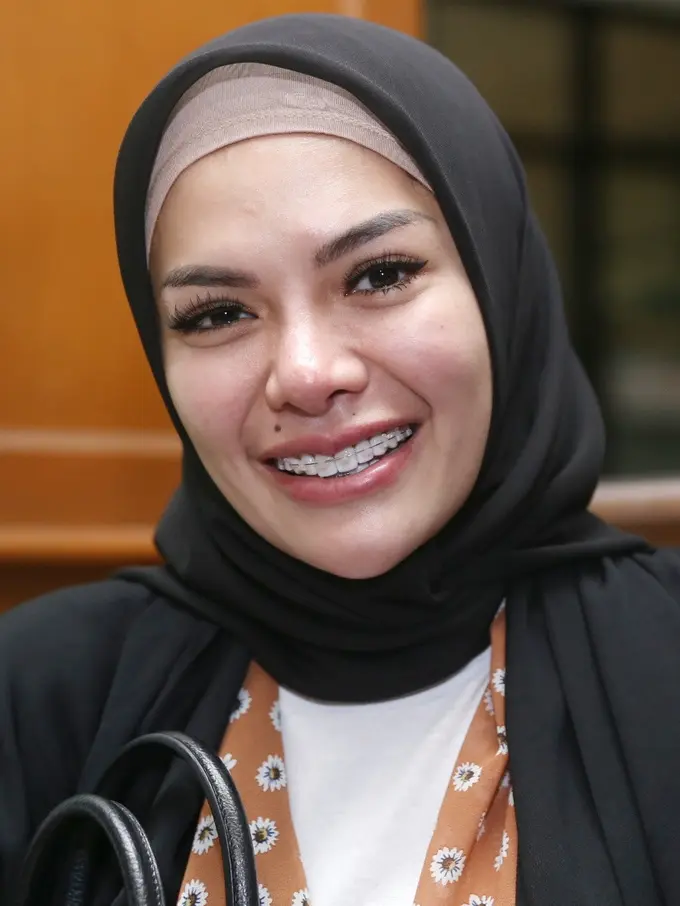 [Bintang] Nikita Mirzani