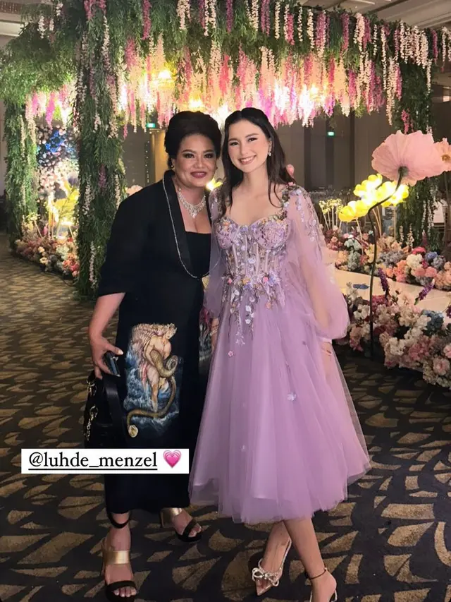 Aaliyah Massaid dan Sarah Menzel saat Hadir di Ulang Tahun Ashanty. Dok. [@ssarah_menzel]