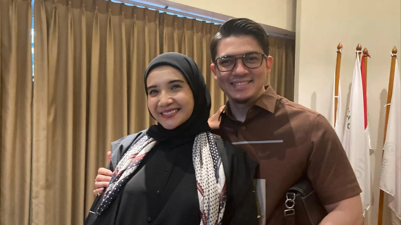 Zaskia Sungkar dan Irwansyah. (M Altaf Jauhar/ Liputan6.com)