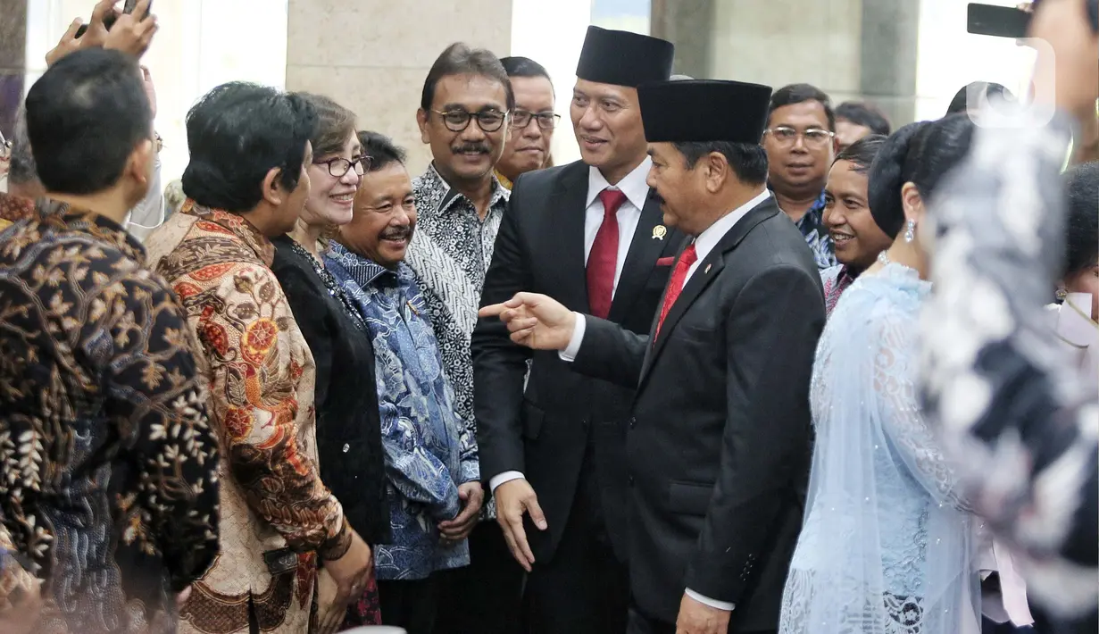 Sebelum serah terima jabatan, Hadi Tjahjanto mengenalkan Agus Harimurti Yudhoyono kepada jajaran Kementerian ATR/BPN. (Liputan6.com/Angga Yuniar)