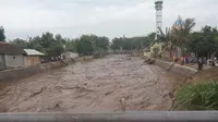 Banjir bandang Pasuruan seret empat wisatawan (Foto: BNPB)