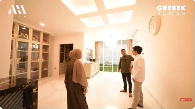 10 Potret Detail Rumah Ustaz Solmed Senilai Rp 150 Miliar, Punya Pom Bensin Pribadi