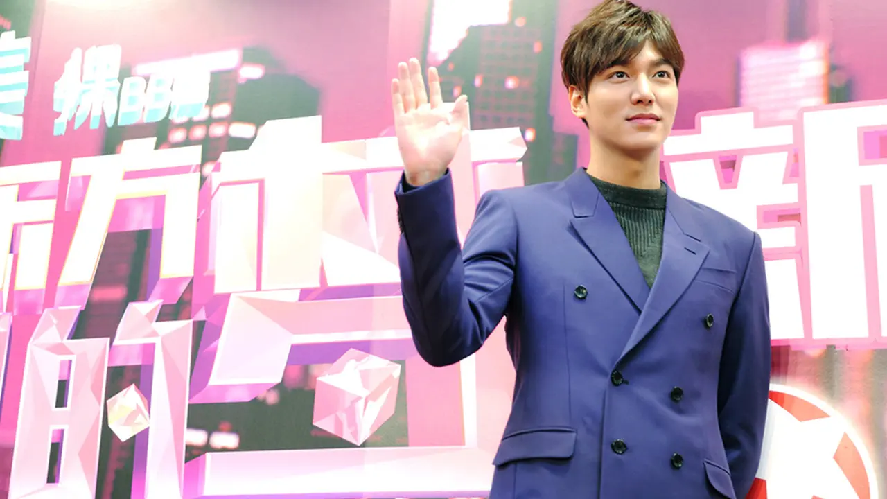 Lee Min Ho Sapa Penggemar Malaysia dengan Ceria