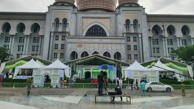 Anak Mantan Pejabat Malaysia