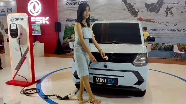 DFSK Mini EV diisi ulang