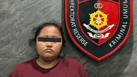 Polisi menangkap Asisten Rumah Tangga (ART) Rosita Kusumawati (32) yang membawa kabur emas 12 gram, uang Rp15 juta, dan 5.800 dolar Amerika milik majikannya. (Dok. Istimewa)