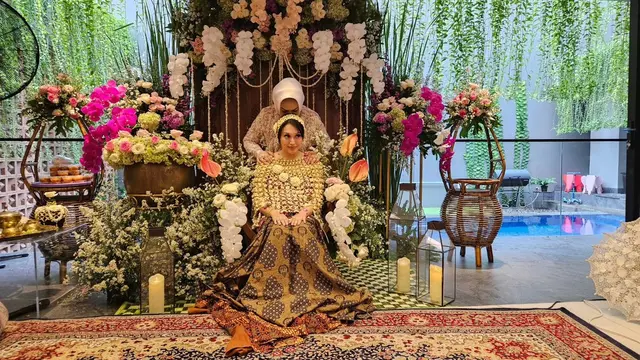 Potret siraman 7 bulanan Afifah anak Hetty Koes Endang (Sumber: Instagram/@hke57)