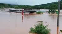 Jelang Berbuka Puasa, Warga Konawe Utara Diterjang Banjir Bandang
