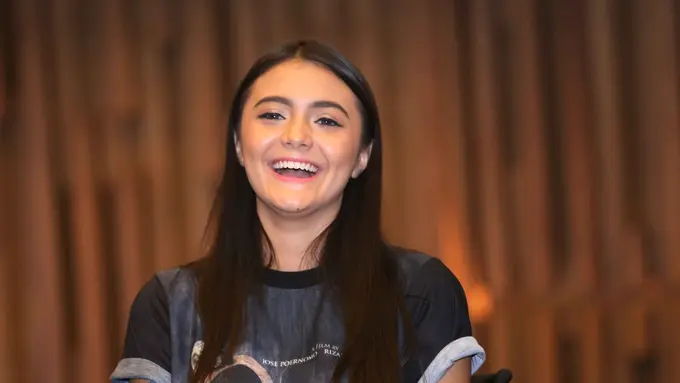 [Bintang] Amanda Rawles