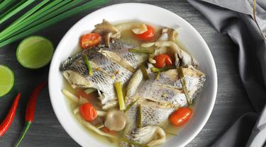 Resep Ikan Tim Sayur Asam Segar Lifestyle Fimela Com
