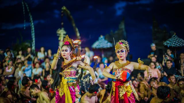 Ilustrasi tari kreasi