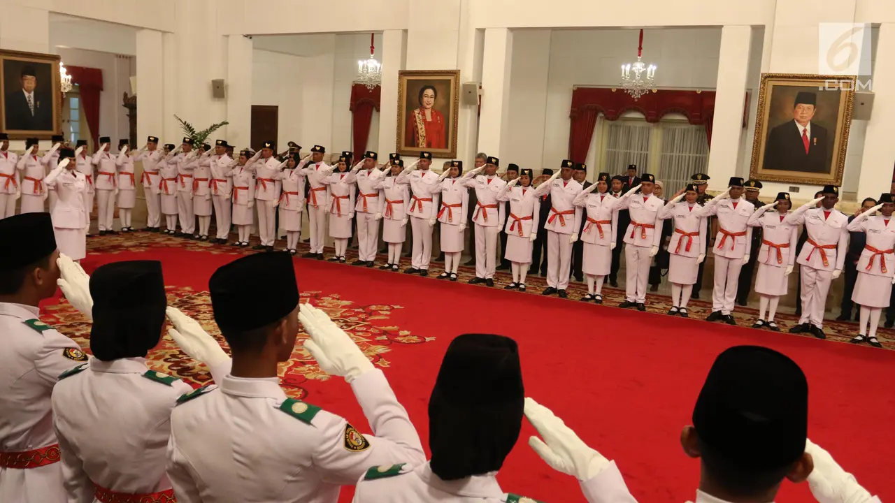 Jokowi Kukuhkan 68 Anggota Paskibraka HUT RI
