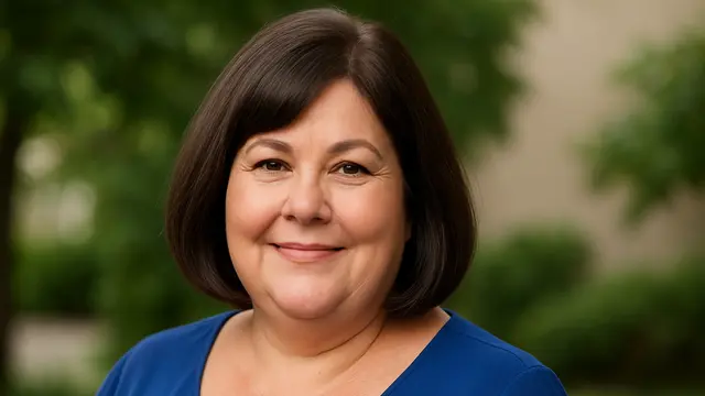 Model Rambut Wanita Gemuk 50 Tahun