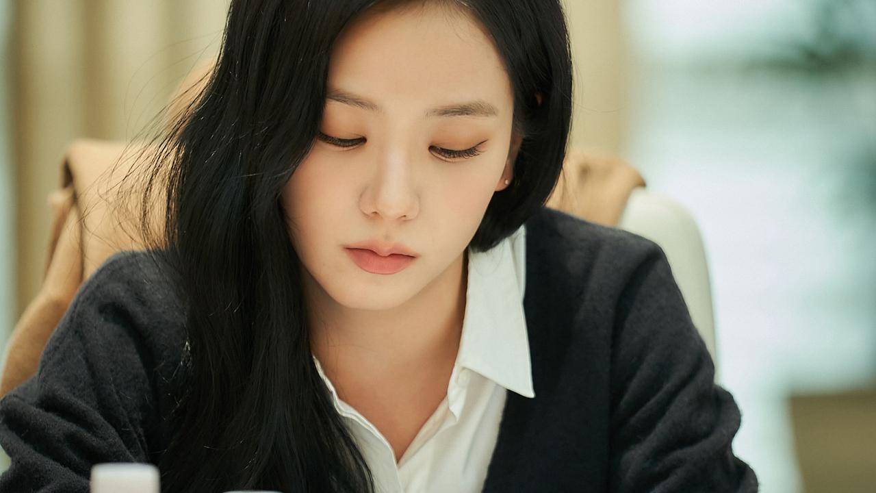 Jisoo Blackpink dalam proses reading Film Korea Omniscient Reader’s Viewpoint. (Lotte Entertainment via Soompi)