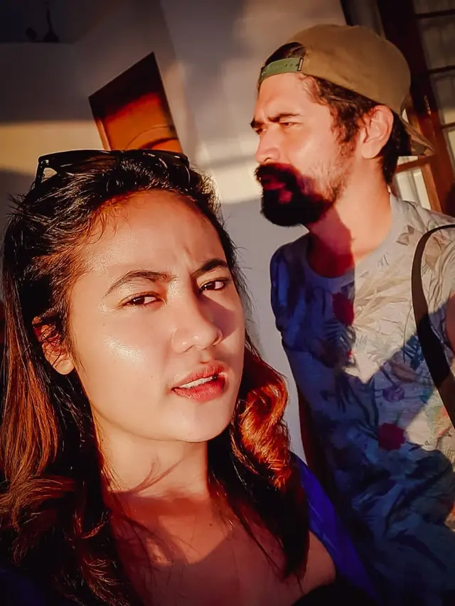 Rizky Hanggono dan pacar barunya, Deanti (https://www.instagram.com/p/CV7p5lHP4Vg/)