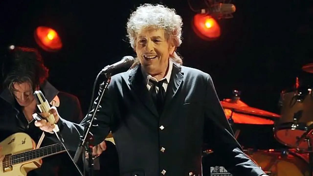 bob-dylan-131120b.jpg